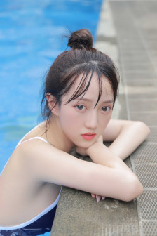 不知火舞和三个小男孩游乐场